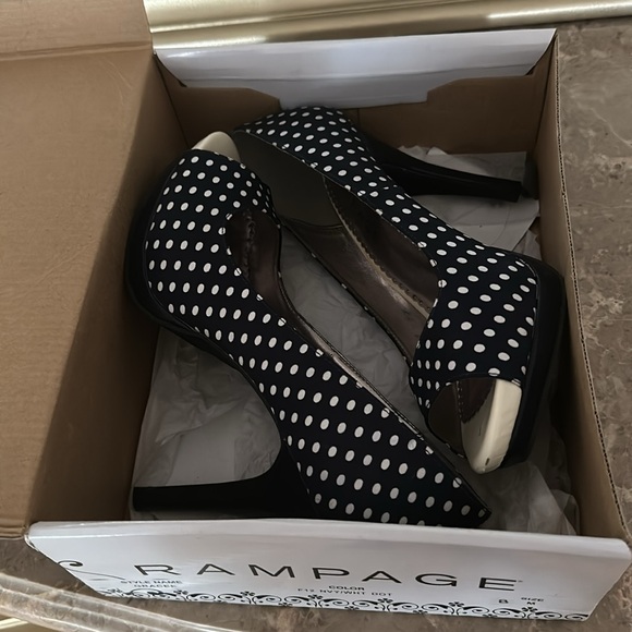 Rampage "Gracee" Navy Blue/White Polka Dot Size 8M. Peep Toe Stiletto/Pump - Picture 7 of 7